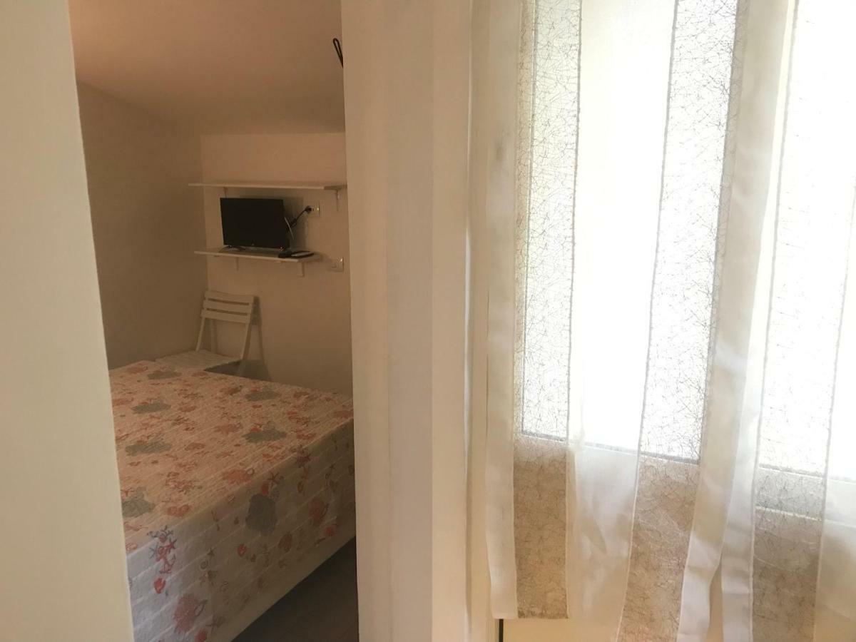 Guest House Montenegro La Spezia Exterior foto